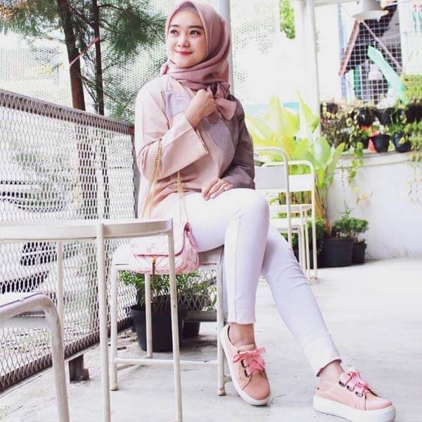 Model-2-Ruang-Sepatu-Jasa-Landingpage.jpg Model-2-Ruang-Sepatu-Jasa-Landingpage.jpg